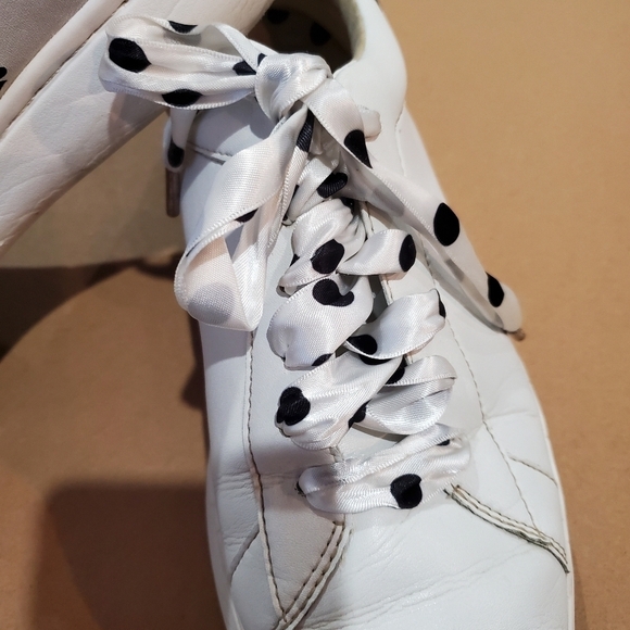 Kate Spade Polka Dot lace white sneakers Size 9.5 - Picture 2 of 11